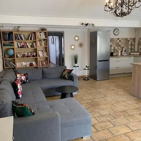 Appartement Duplex Familial Au Cœur De La Cité Médiévale
