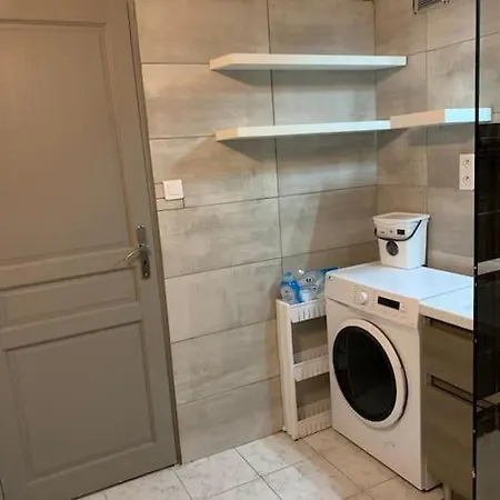 Апартаменты Duplex Familial Au Coeur De La Cite Medievale *