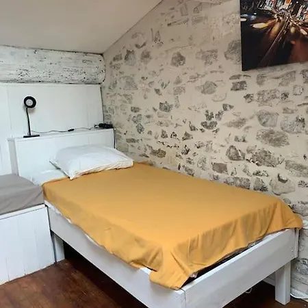 Duplex Familial Au Cœur De La Cité Médiévale