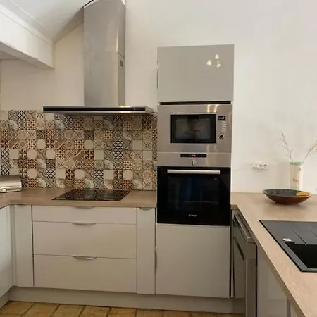 Duplex Familial Au Coeur De La Cite Medievale Apartment