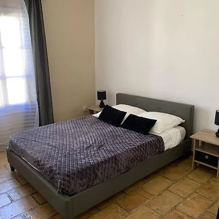 Duplex Familial Au Coeur De La Cite Medievale Apartment Aigues-Mortes