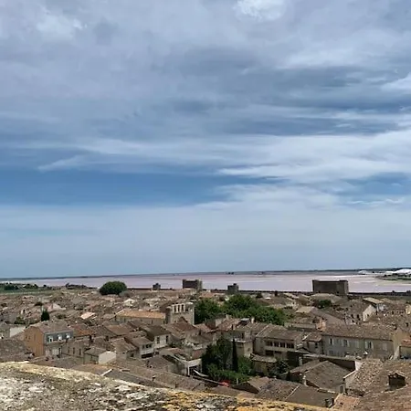 Duplex Familial Au Coeur De La Cite Medievale Aigues-Mortes
