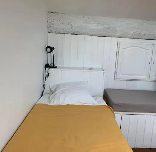 Duplex Familial Au Coeur De La Cite Medievale Aigues-Mortes
