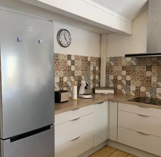 Duplex Familial Au Coeur De La Cite Medievale