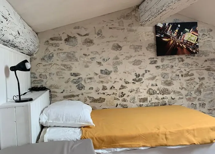 Duplex Familial Au Coeur De La Cite Medievale Διαμέρισμα
