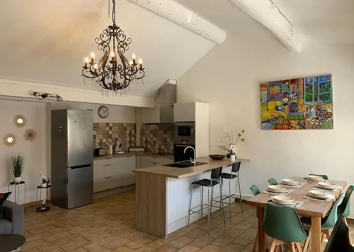 Duplex Familial Au Coeur De La Cite Medievale Διαμέρισμα *
