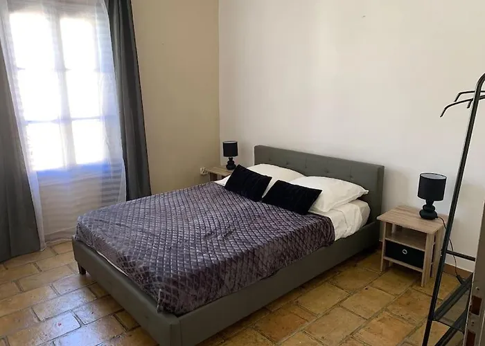 Duplex Familial Au Coeur De La Cite Medievale Διαμέρισμα Aigues-Mortes